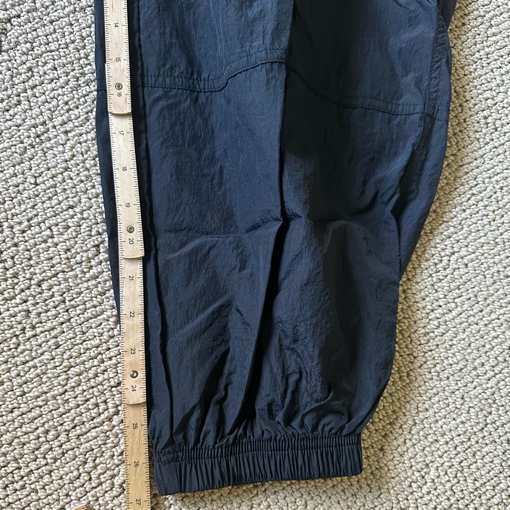 Old navy Pull-On Windbreaker Parachute Pants size S - Picture 4 of 5